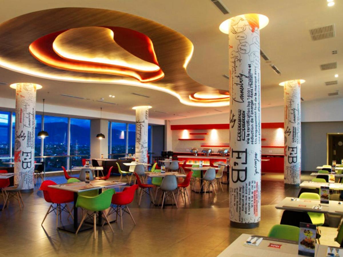 Ibis Padang Hotel Ngoại thất bức ảnh