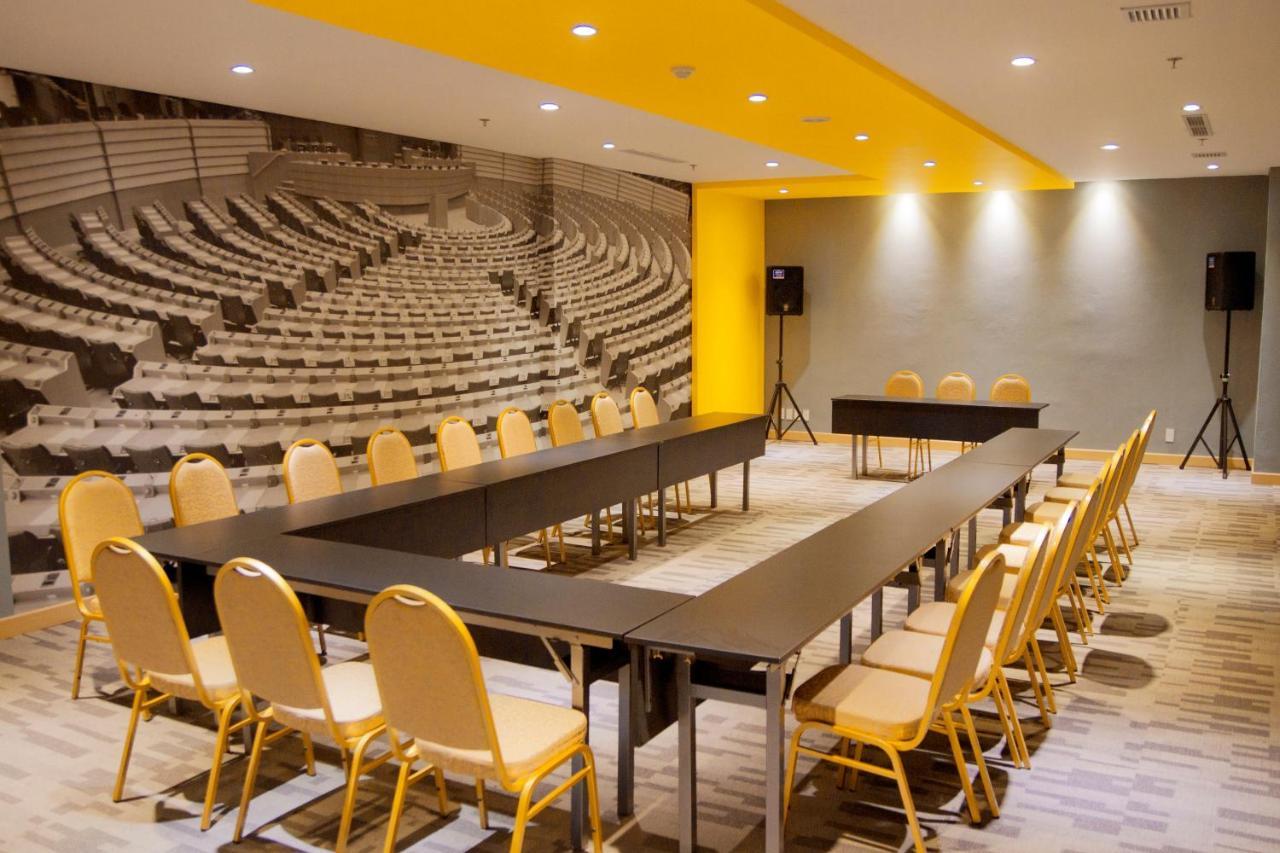 Ibis Padang Hotel Ngoại thất bức ảnh