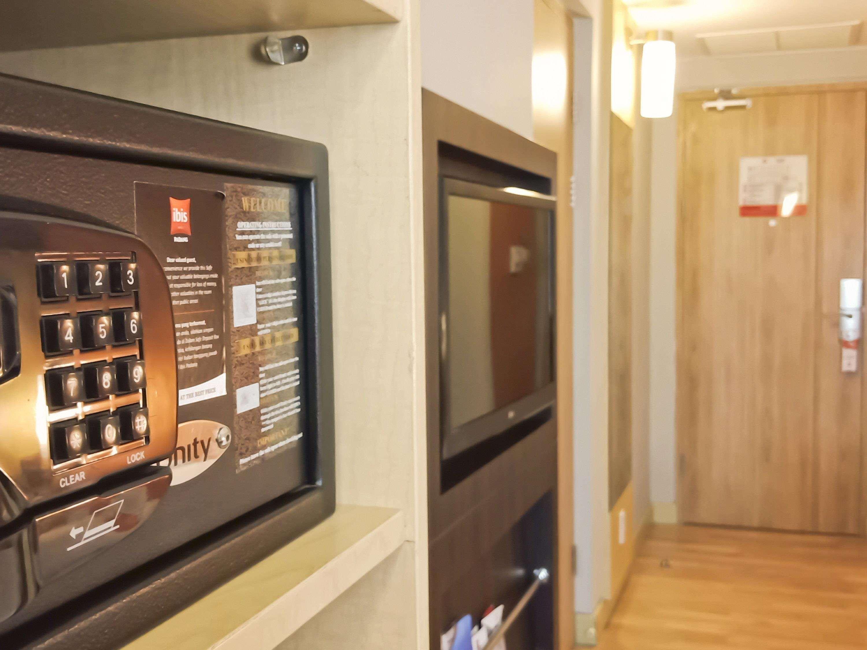 Ibis Padang Hotel Ngoại thất bức ảnh