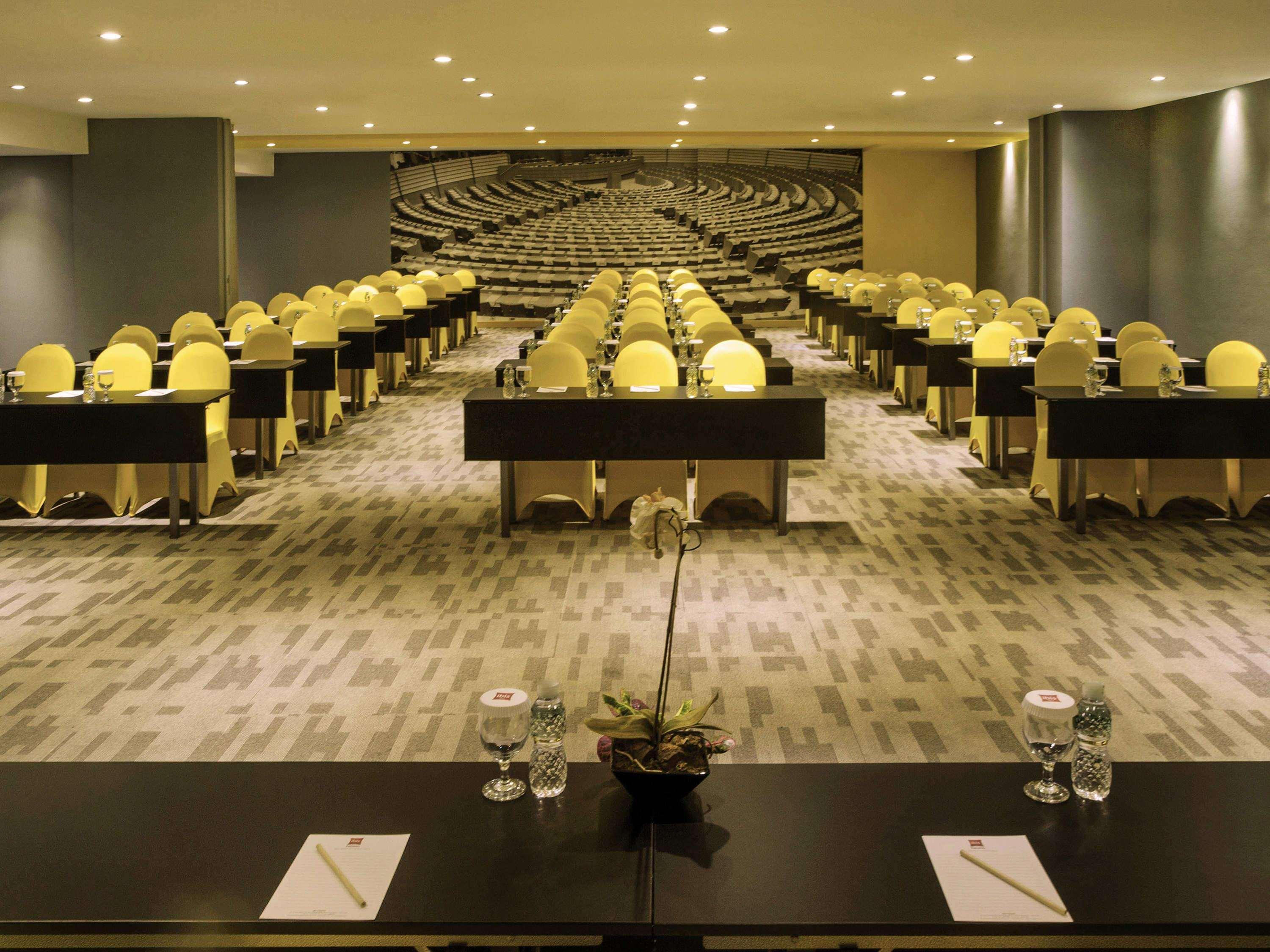 Ibis Padang Hotel Ngoại thất bức ảnh