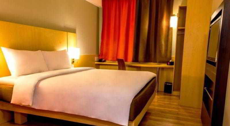 Ibis Padang Hotel Ngoại thất bức ảnh
